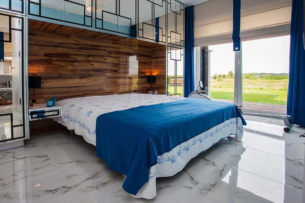 Golf Apartament W Sobieniach Sobienie Jeziory Luaran gambar