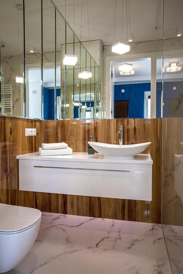 Golf Apartament W Sobieniach Sobienie Jeziory Luaran gambar